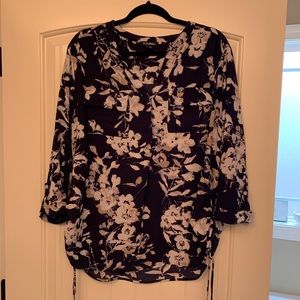 Woman’s Plus blouse size 2X. Navy floral.